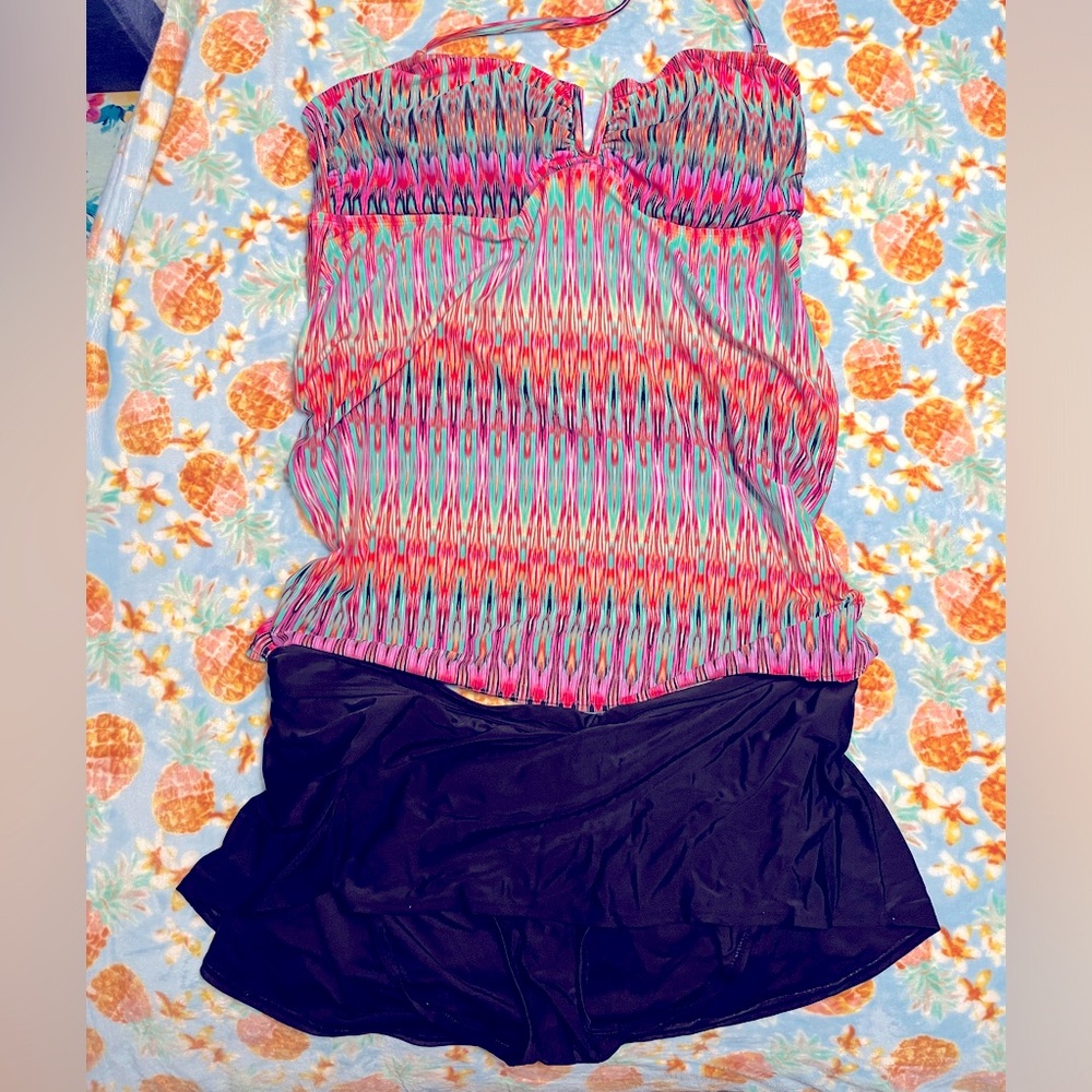 Liz Lange Maternity Tankini Top and Bottom